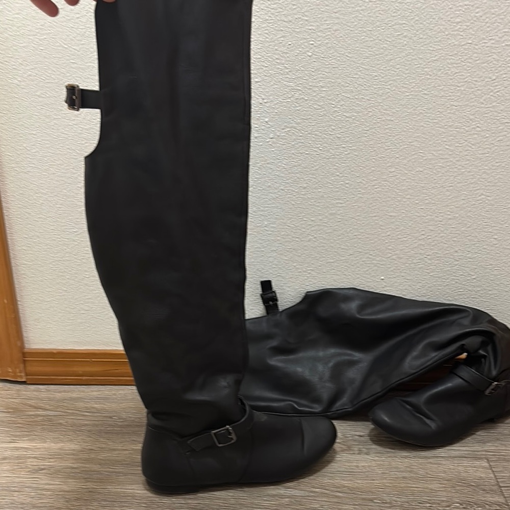 Black Knee-High Riding Boots